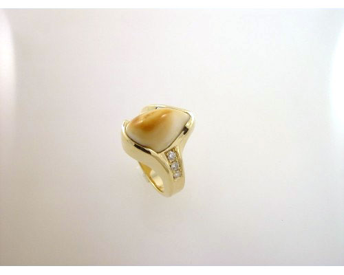 Elk ivory ring with 14kt yellow gold and diamonds