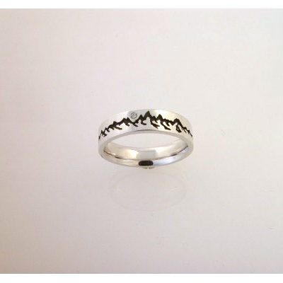 Gold teton ring in 14kt white with diamond moon