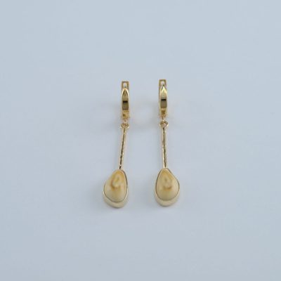 Contemporary ivory earrings in 14kt yellow gold