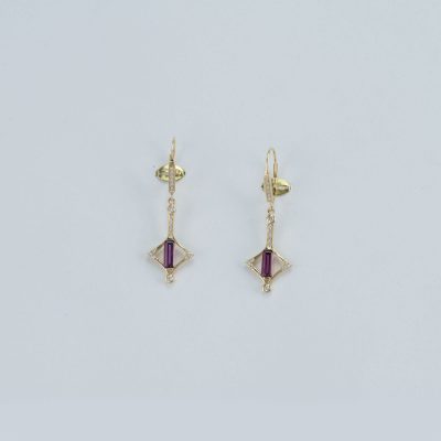 Grape garnet earrings with diamonds and 18kt yellow gold