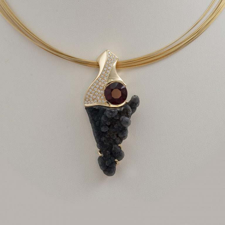 Black agate druzy pendant