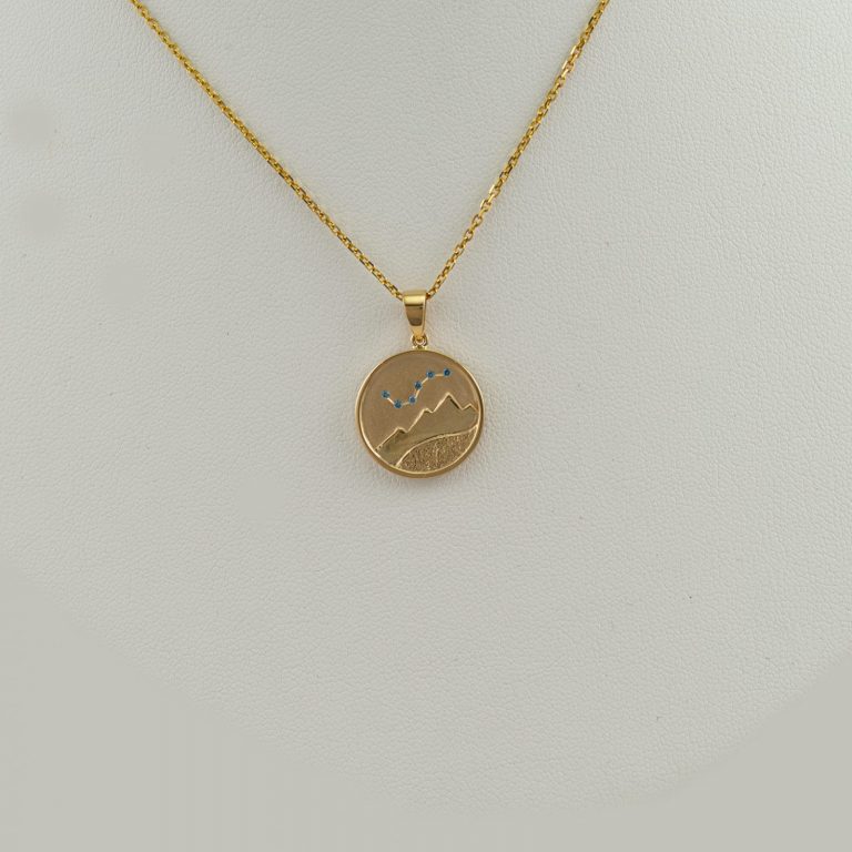 Teton constellation pendant with 14kt yellow gold and blue diamonds. Available in other colors. The chain is not included in the price.