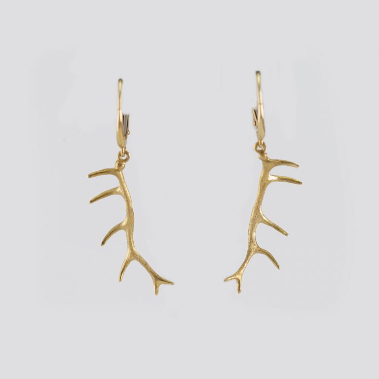 Antler earrings in 14kt yellow gold with Leverbacks. This antler earrings have a texture that mimics an actual elk antler.