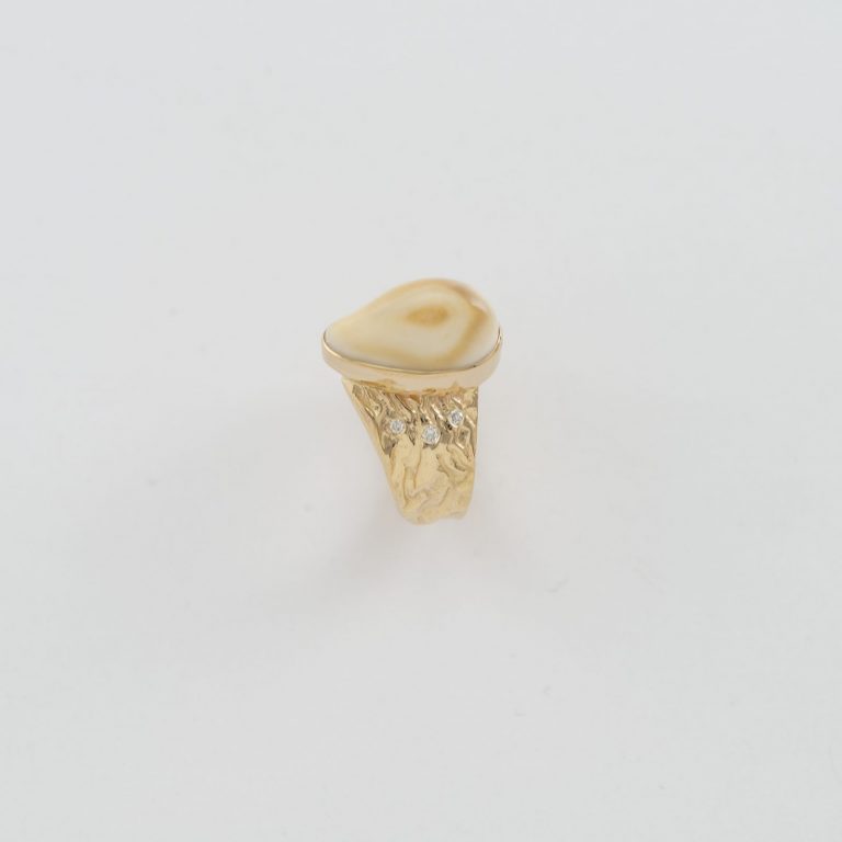 Elk Ivory Ring with reticulated gold