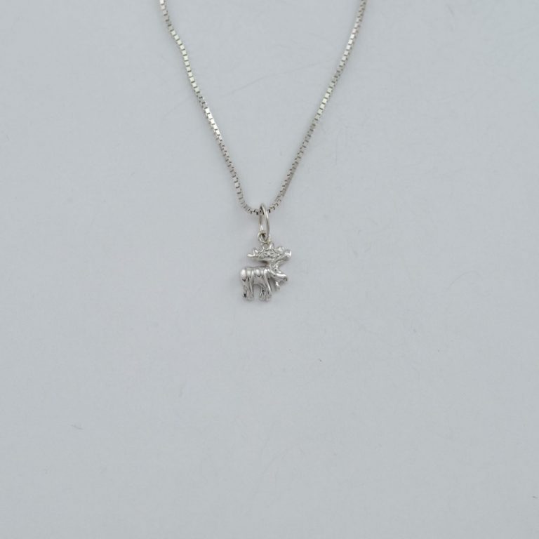 Tiny Moose pendant in white gold with white diamond accents