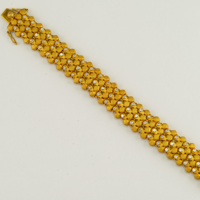 18kt gold and diamond bracelet