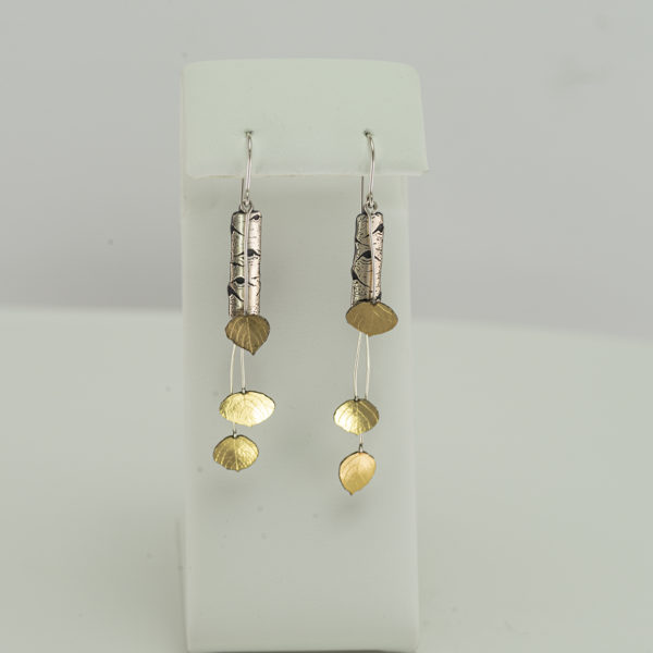 These are the short aspen earrings by Wolfgang Vaatz. They were made with argentium silver, sterling silver and 18kt gold.